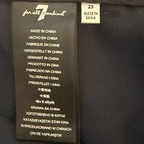 NWOT 7 For All Mankind Mens Navy Blue Flat Front Shorts. Size 29. - Picture 5 of 6